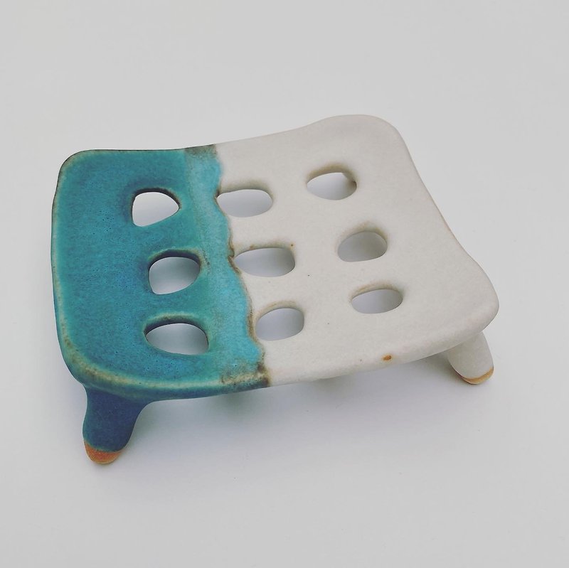 Handmade soap tray-rectangular / white snow 2/3, turquoise 1/3 - เซรามิก - ดินเผา 