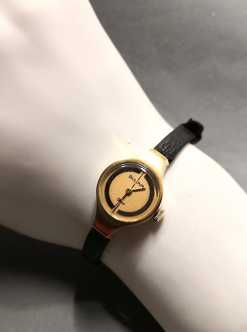 SAGW Share a good watch Dior x Bulova 1970s 經典系列金色 /手上鍊/女士表