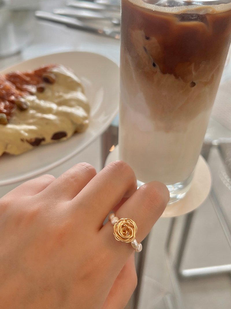 14K浪漫玫瑰金絲線手工纏繞巴洛克珍珠手作戒指 | 情人節生日禮物 - 戒指 - 珍珠 金色