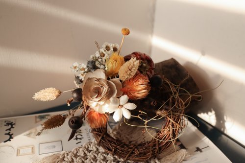 フラワーブーケ　『プリュヌエ』秋のフラワーリースとガーランド 春のフラワーガーデンリース＊プリザーブドフラワー リース