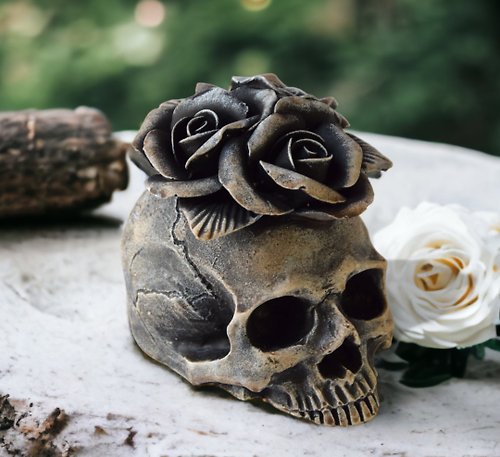HelenRomanenko Gothic Human skull with flowers decoration Realistic Replica Handmade