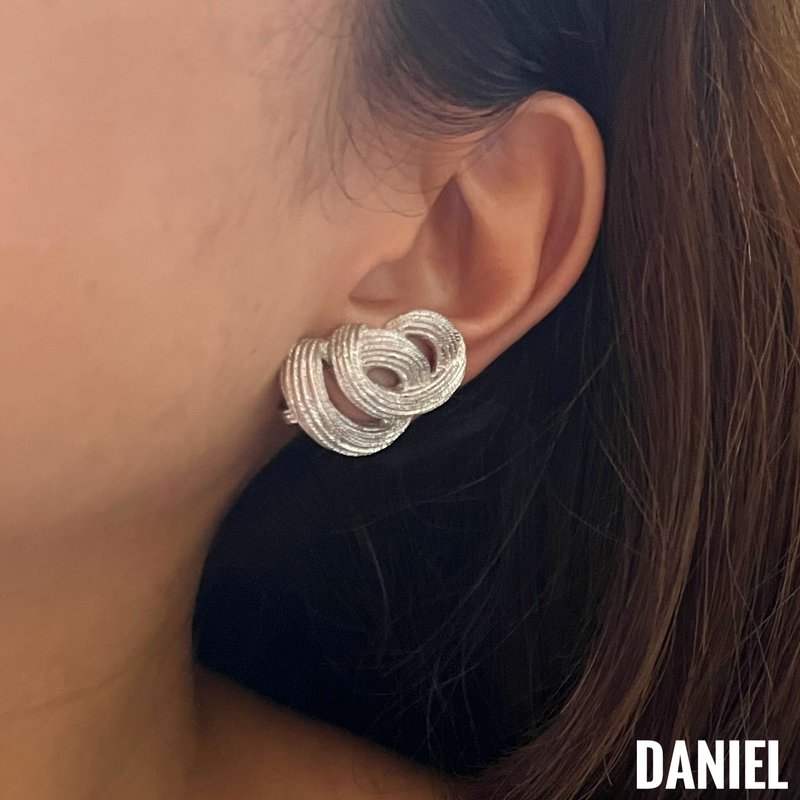 •DANIEL• 歐美老件 MONET長線雲朵耳夾 - 耳環/耳夾/耳骨夾 - 其他金屬 銀色