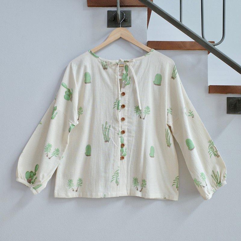 Cactus blouse/outer / limited printed on 100% cotton - 女上衣/長袖上衣 - 棉．麻 綠色