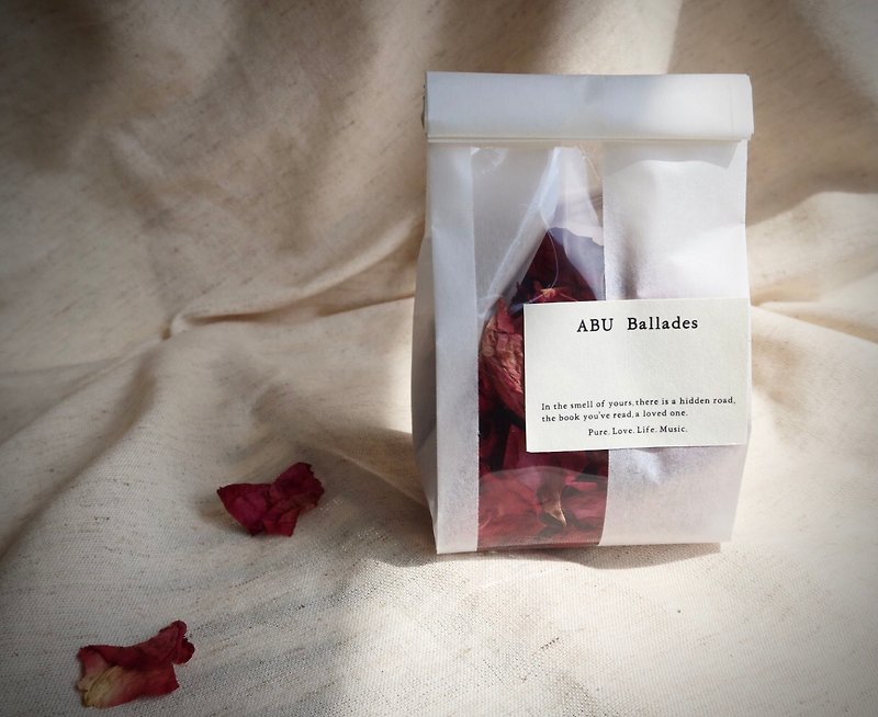 Natural dried rose petals - อื่นๆ - พืช/ดอกไม้ 
