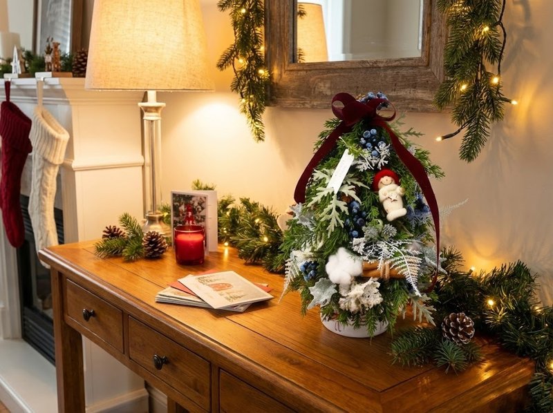 紅帽小精靈冬日小聖誕樹 免運專人配送限雙北市 其餘地區需補運費 - 植物/盆栽/盆景 - 其他材質 綠色