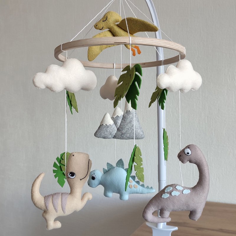 Baby mobile dinosaur nursery decor, crib mobile, pregnancy gift, baby shower - 寶寶/兒童玩具/玩偶 - 環保材質 多色