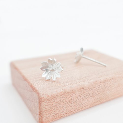 925 Sterling Silver Sakura Flower Earrings Studs - Shop