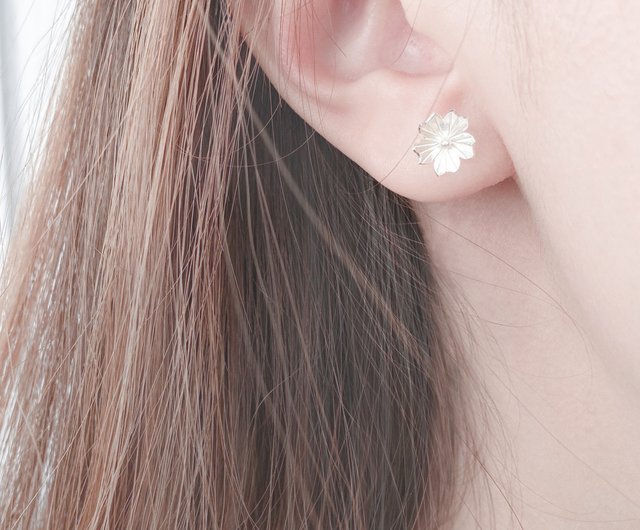 925 Sterling Silver Sakura Flower Earrings Studs - Shop