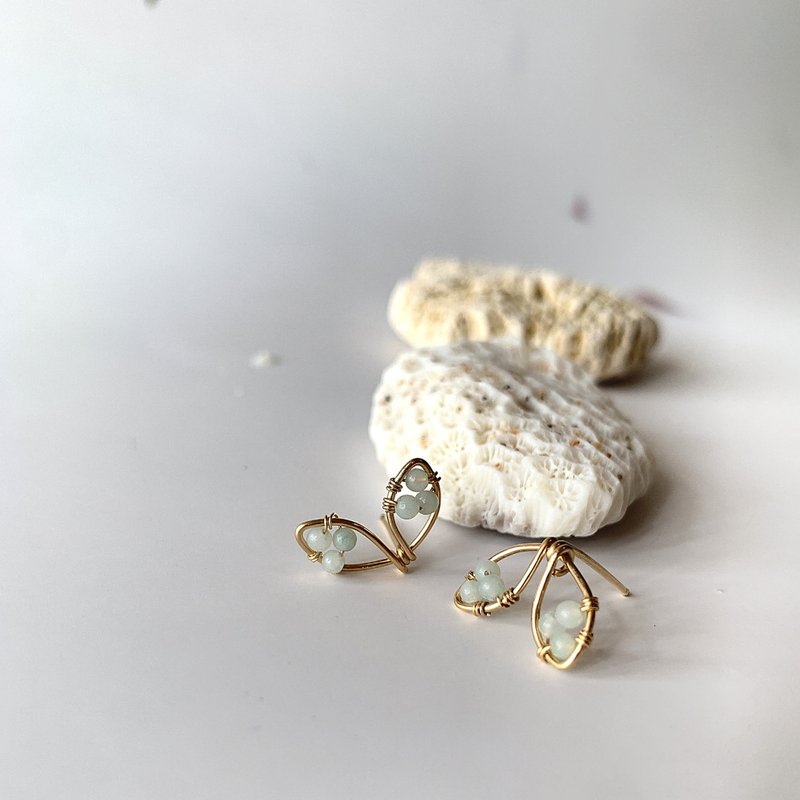 [Christmas Ornaments] BOHO FREE 14KGF gold-filled Burmese jade earrings and Clip-On - ต่างหู - ไข่มุก สีเขียว