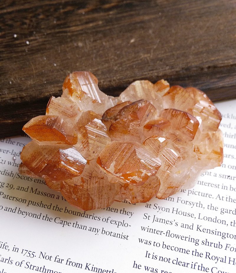 Calcite 湖北產地 紅方解石 賓士奔馳方解石 天然礦石 原礦 - 擺飾/家飾品 - 其他材質 