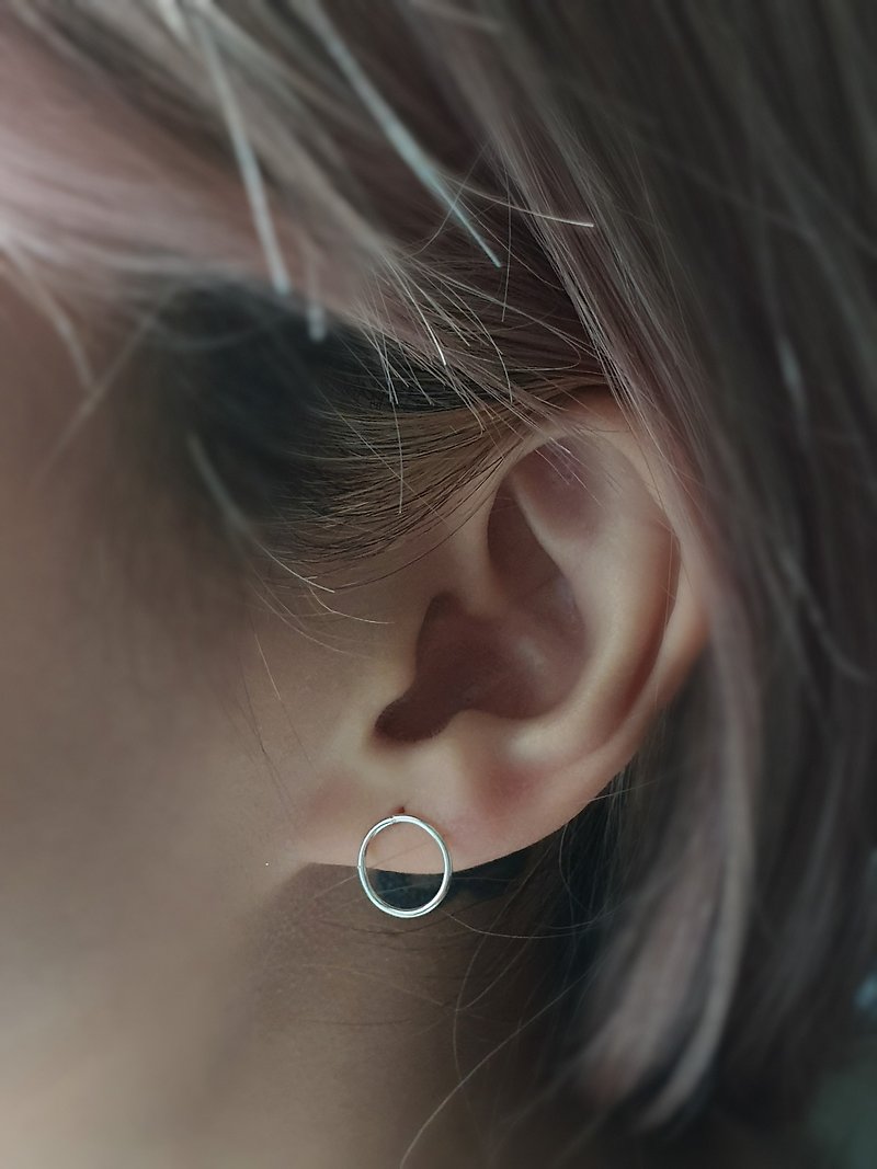 極簡風。925純銀 簡約小圓圈耳環(耳夾) 純銀/金 - 耳環/耳夾 - 純銀 銀色