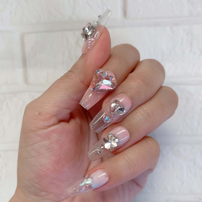 press on nail wedding pink heart shape sparkling glass nail art reusable - ยาทาเล็บ - วัสดุอื่นๆ สึชมพู