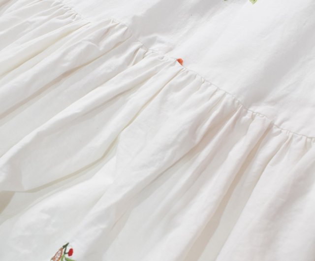 vintage テーブルクロス生地ワンピース　リメイク　レースワンピース vintage テーブルクロス生地ワンピース ① リメイク レース