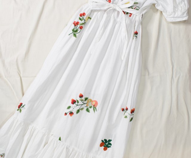 リメイク｜ヨーロッパ刺繍のテーブルクロスをドレスに仕立てました NO