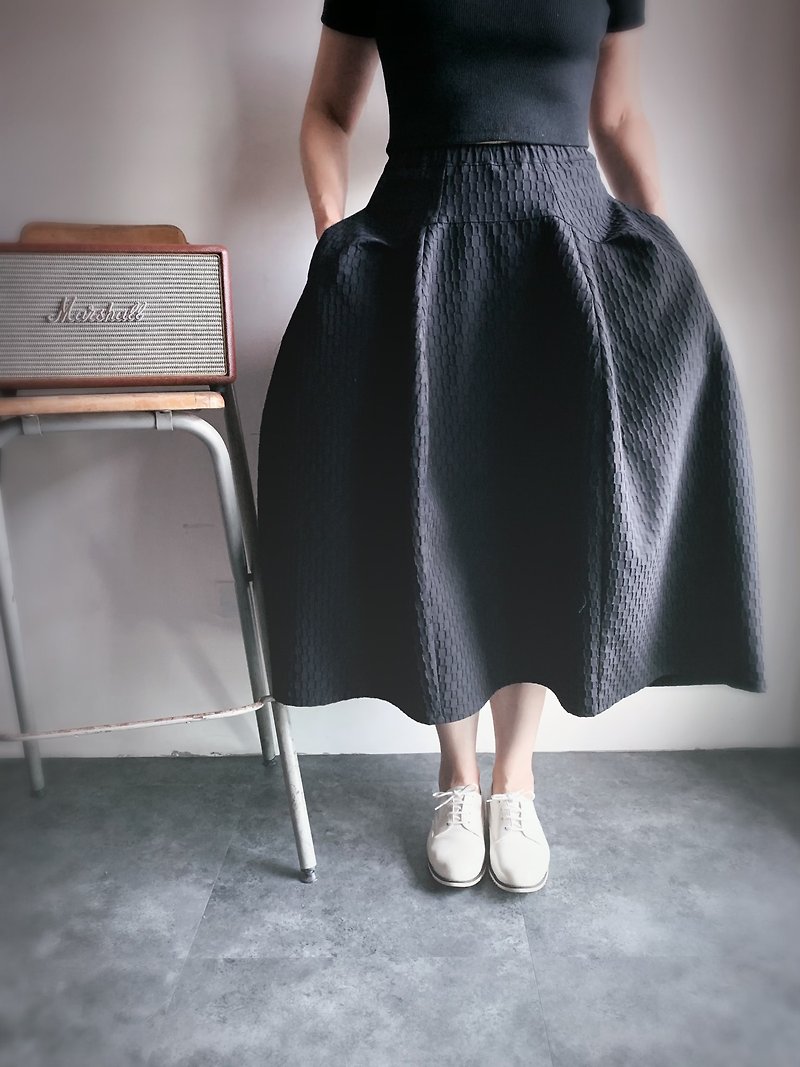 Black umbrella skirt - Skirts - Cotton & Hemp Black