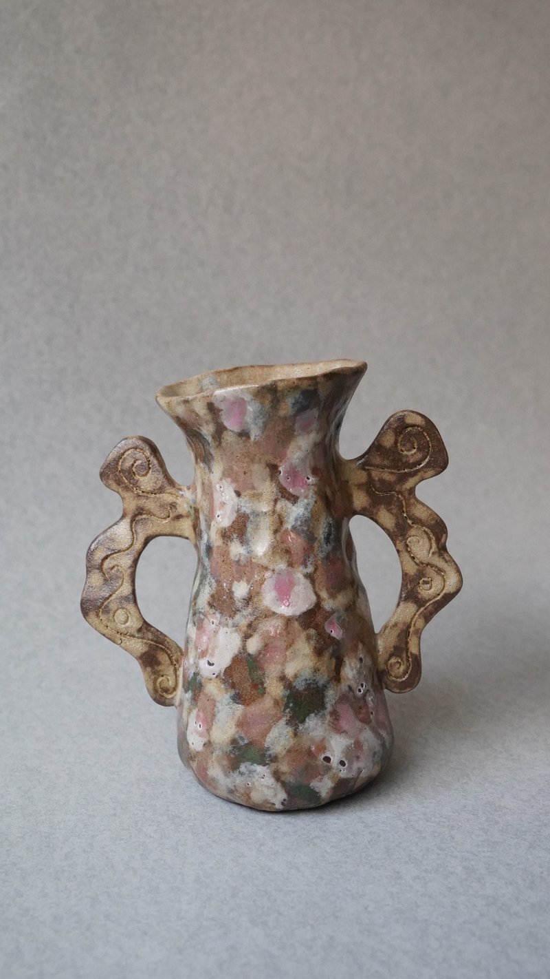 • 米粒出陶中 • 037 夢婆湯 - 蝶耳花瓶 - 花瓶/花器 - 陶 多色