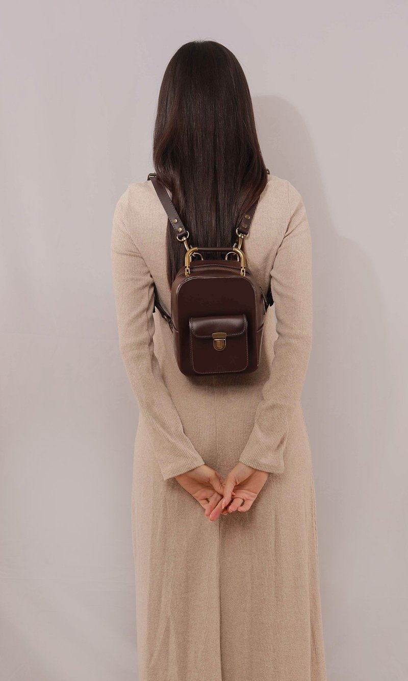 YOYO brown leather zipper backpack/shoulder bag - กระเป๋าเป้สะพายหลัง - หนังแท้ สีนำ้ตาล