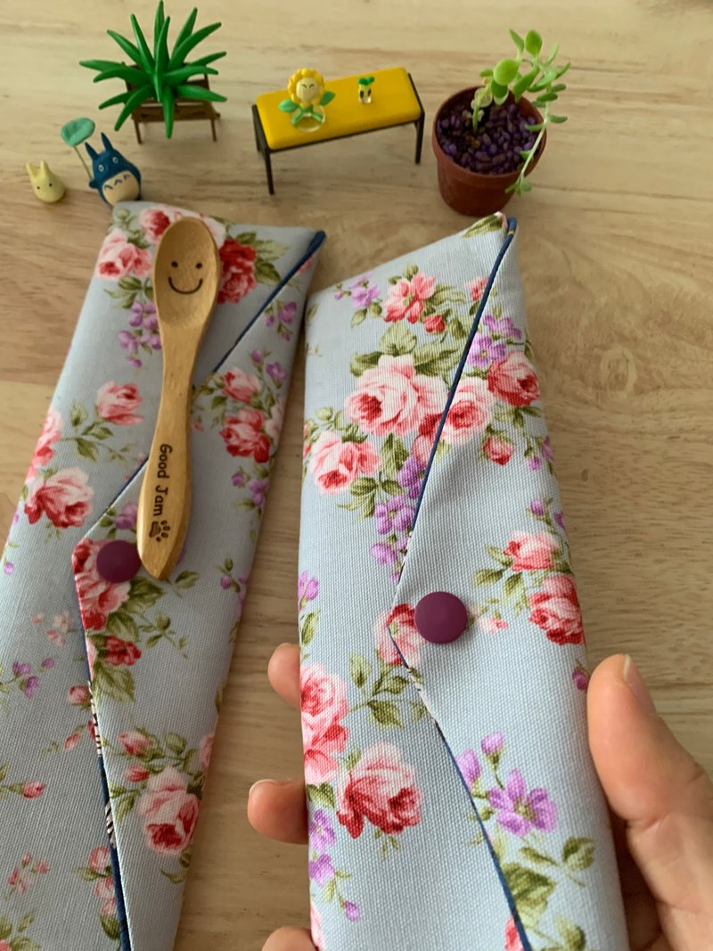 Wenqingfeng environmentally friendly pure cotton chopstick bag flower blooming butterfly natural tenderness purple perfect life Japanese trend - กล่องเก็บของ - ผ้าฝ้าย/ผ้าลินิน สีม่วง