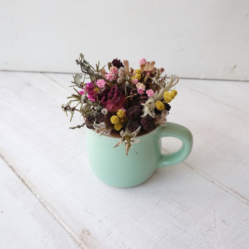 [Macaron Color Floral]Dry Flower Ceramic Mini Mug Table Flower/Potter Pendant - Plants - Plants & Flowers Green