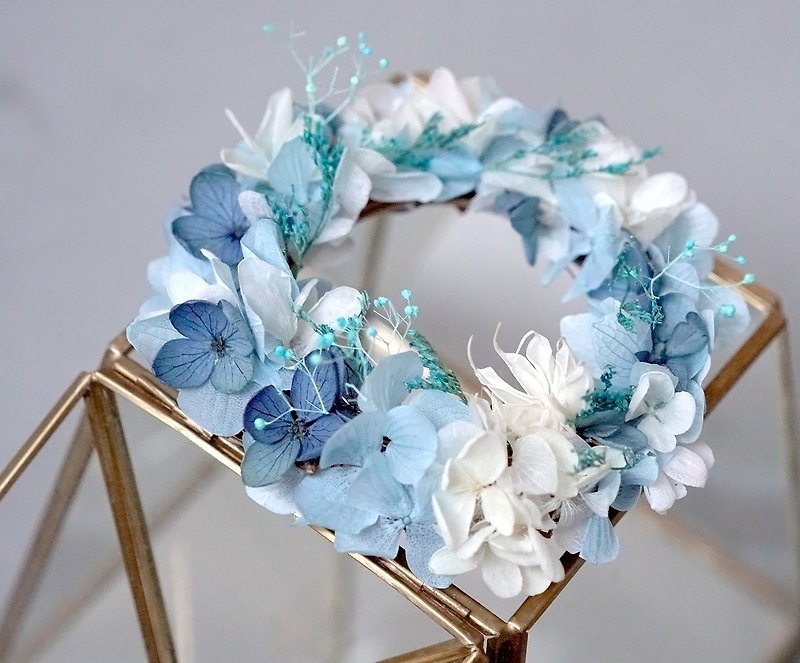 Valentine's Day heart PlantSense selected ~ Freedom blue hydrangea wreath immortalized Amaranth packaging containing gifts - Plants - Plants & Flowers Blue