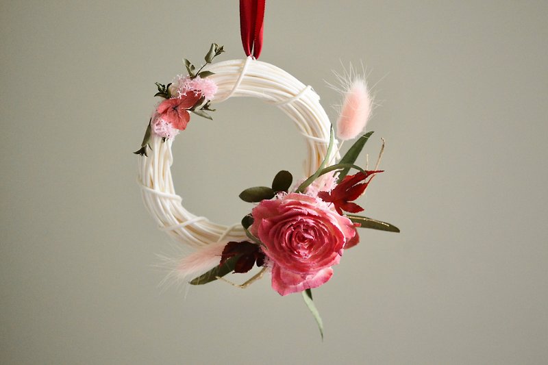New Year of the Dragon - Festive Mini Dry Wreath 10cm - ช่อดอกไม้แห้ง - พืช/ดอกไม้ สีแดง