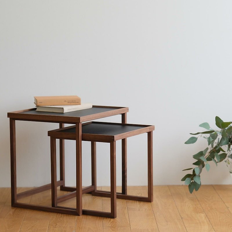 FAVORMADE | Tray Nest Table / Removable top nesting table - โต๊ะอาหาร - ไม้ 