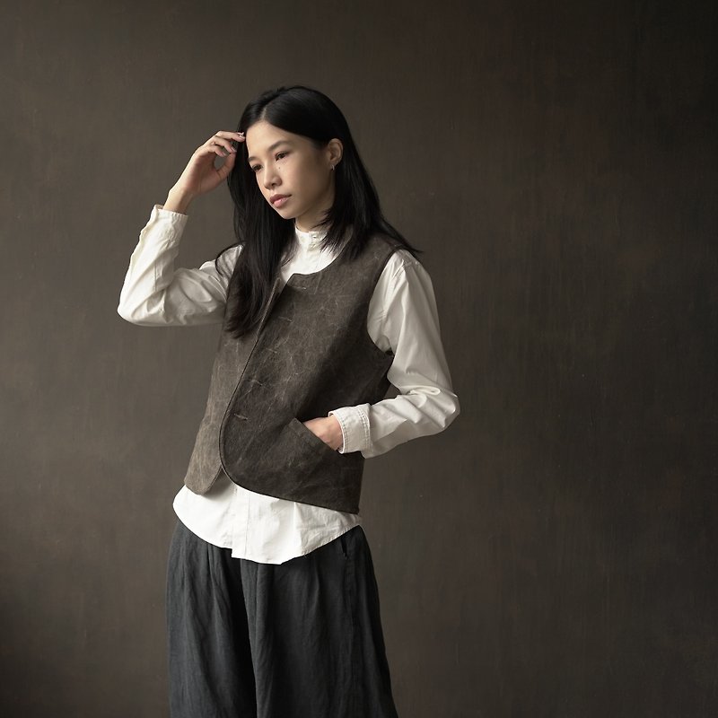Yak fleece/ persimmon dyed cloth・reversible vest‧round neck‧gray - Other - Other Materials Gray