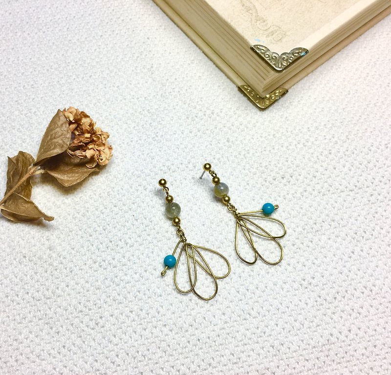 Hand Bronze pin Stone x / cramping - Earrings & Clip-ons - Copper & Brass Gold