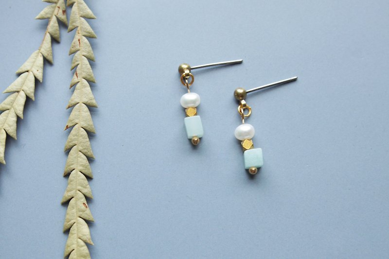 Square n Circle Soda - earrings pierced earrings clip-on earrings - Earrings & Clip-ons - Stone Blue