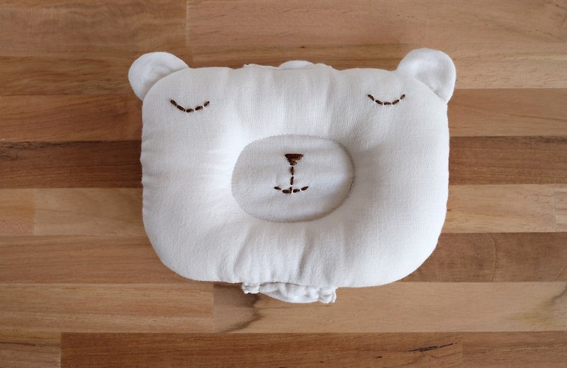 Mi Yueli - Sleeping Bear Baby Hand Pillow - Breastfeeding Pillow - อื่นๆ - ผ้าฝ้าย/ผ้าลินิน สีเงิน