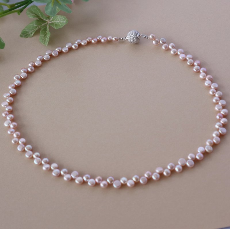 Cleopatra pearl necklace - Necklaces - Pearl Pink