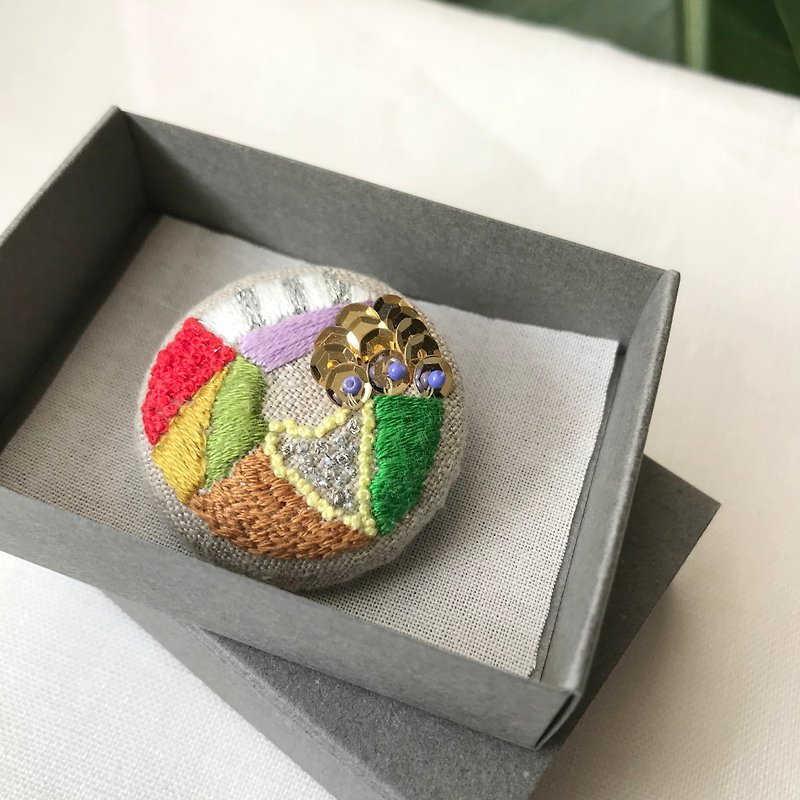 Brooch / The Adult - Brooches - Thread Multicolor