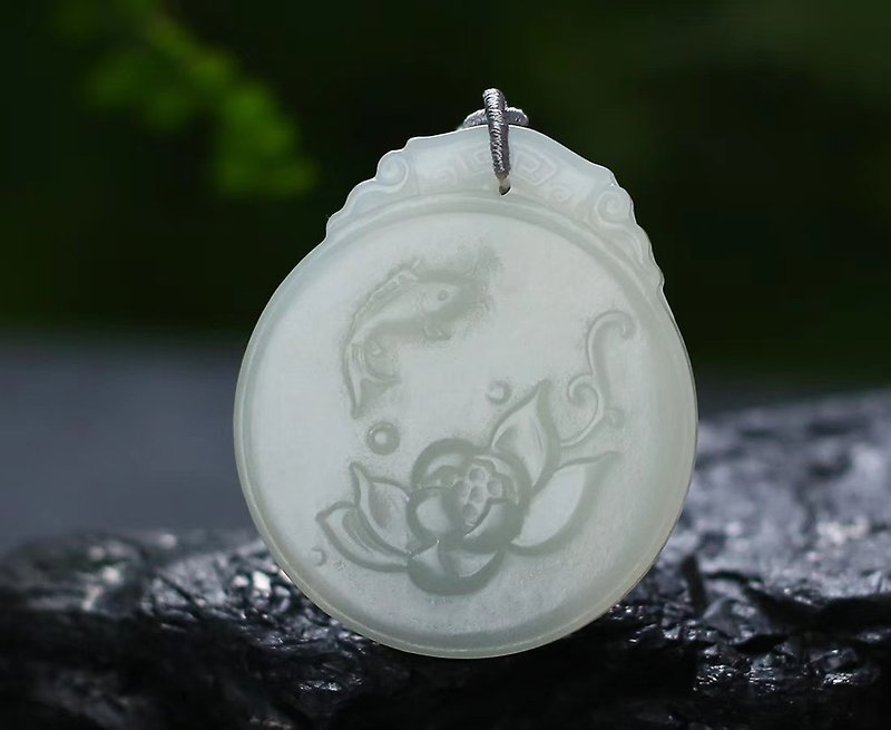 [Welfare price] natural Hetian jade pendant every year / with high-grade braided rope - Necklaces - Jade 