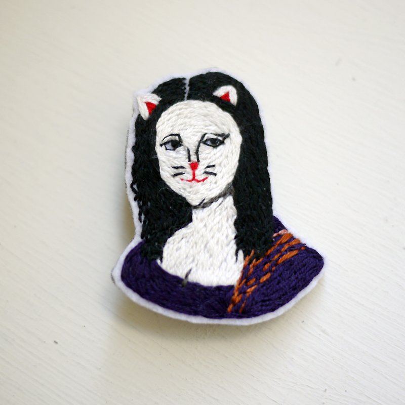 The Mona Lisa hand-embroidery brooch - Brooches - Thread 