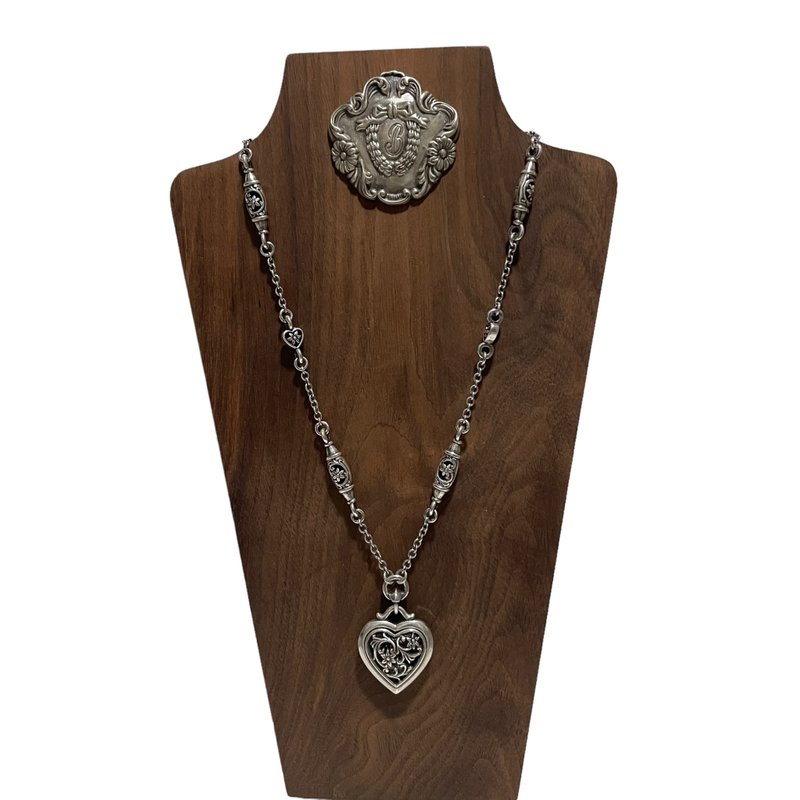 Brighton Medieval Heart Jacket Empty Necklace - สร้อยคอ - เงิน สีเงิน