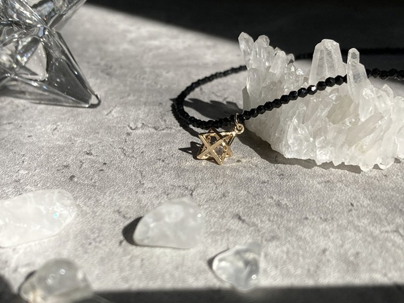 【立體大衛星。黑尖晶石頸鍊】迷你CHOKER、極細頸鏈|天然石 - 頸鏈 - 水晶 黑色