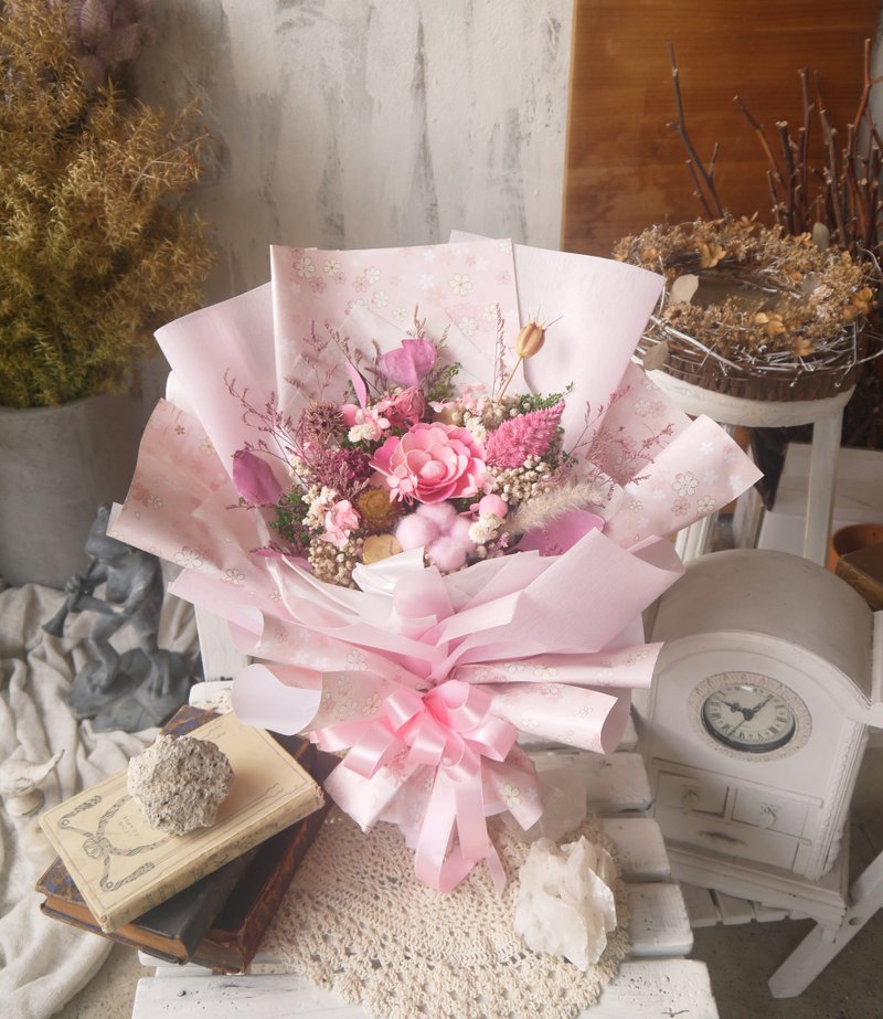 Scarlet cherry blossoms. Romantic pink. Dried flowers. Sola flowers. Immortal flowers. Valentine's Day. Graduation bouquets. - Dried Flowers & Bouquets - Plants & Flowers Pink