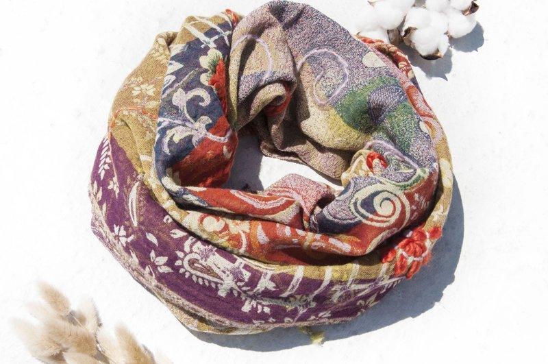 水煮羊毛披肩/針織圍巾/刺繡圍巾/羊毛披巾/喀什米爾Cashmere-花 - 圍巾/披肩 - 羊毛 多色