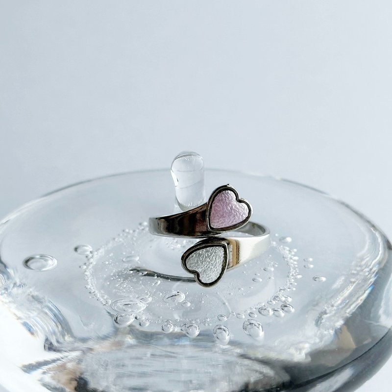 Twin Hearts [Sakura & Silver] Cloisonne ring, pure silver cloisonne - แหวนทั่วไป - วัสดุอื่นๆ สึชมพู