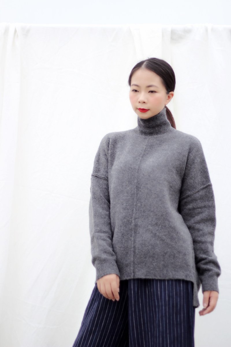【現貨】高領灰色羊毛毛衣 - 女毛衣/針織衫 - 羊毛 灰色
