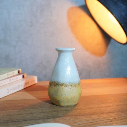 陶器.角瓶.化粧土.花瓶 fit=scale-down,w=1200