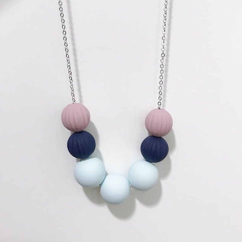 Pink Deep Red Naby Blue Grey Wooden Ball Necklace Birthday Gift Bridesmaid Gift - Chokers - Plastic Blue