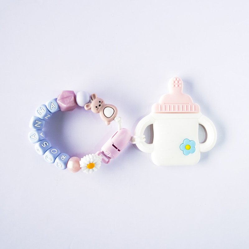 ROSANNA Daisy Rabbit Pink Baby Bottle Teeth Fixer/Customized Pacifier Chain - ของเล่นเด็ก - วัสดุอื่นๆ หลากหลายสี