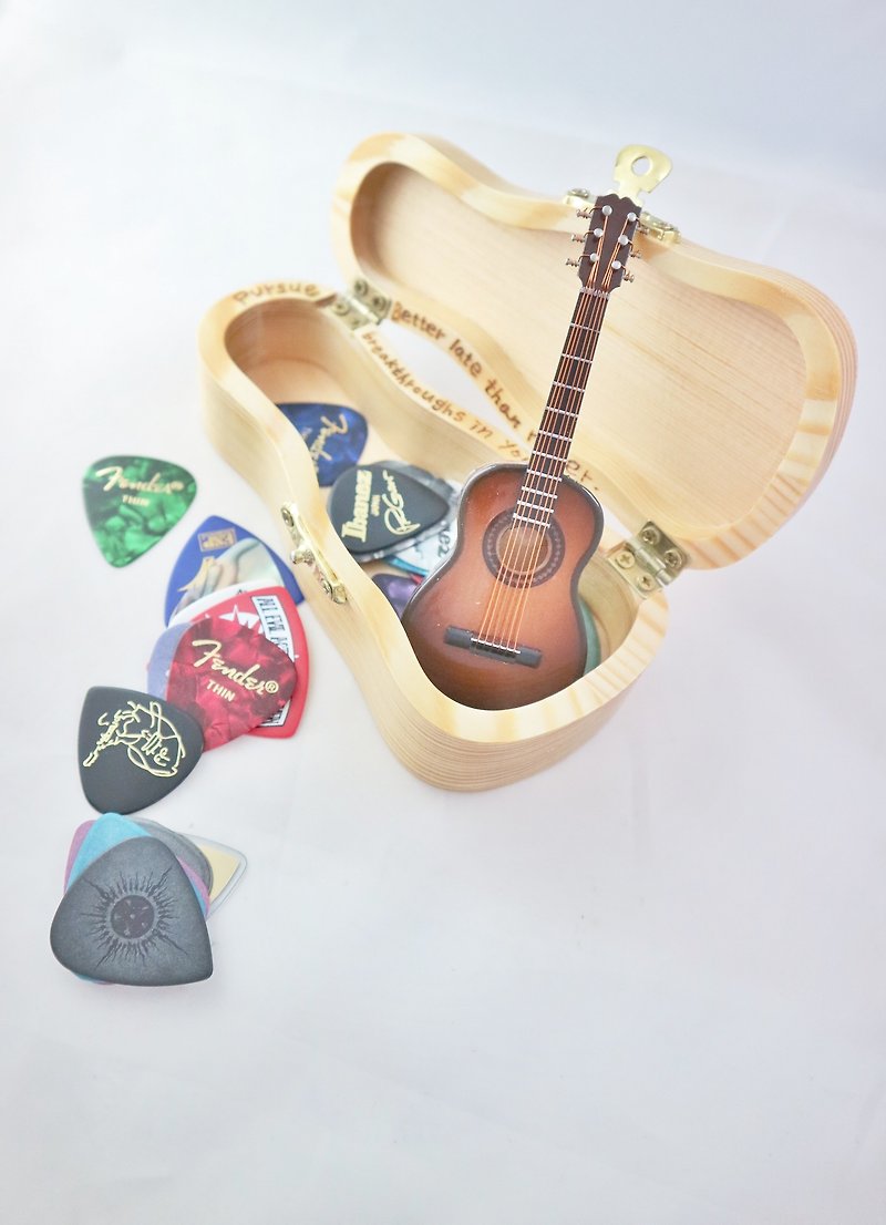 god leading utility [series] handmade wooden texture modeling guitar. pick box. Jewelry Box. Universal mini Christmas gift box New Year greeting gift (please read the text and then orders the goods within 3Q) - กล่องเก็บของ - ไม้ สีนำ้ตาล