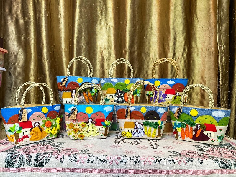 Hand-embroidered krajood applique bag, planter's applique, hand-embroidered. - 手提包/手提袋 - 繡線 
