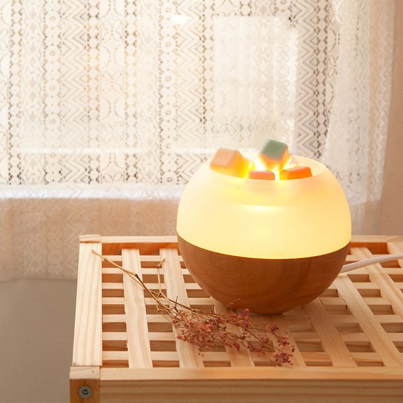 【現貨快速出 限時優惠】調香融蠟夜燈 禮物 調香師 蠟燭 香氛燈 - 蠟燭/燭台 - 木頭 白色