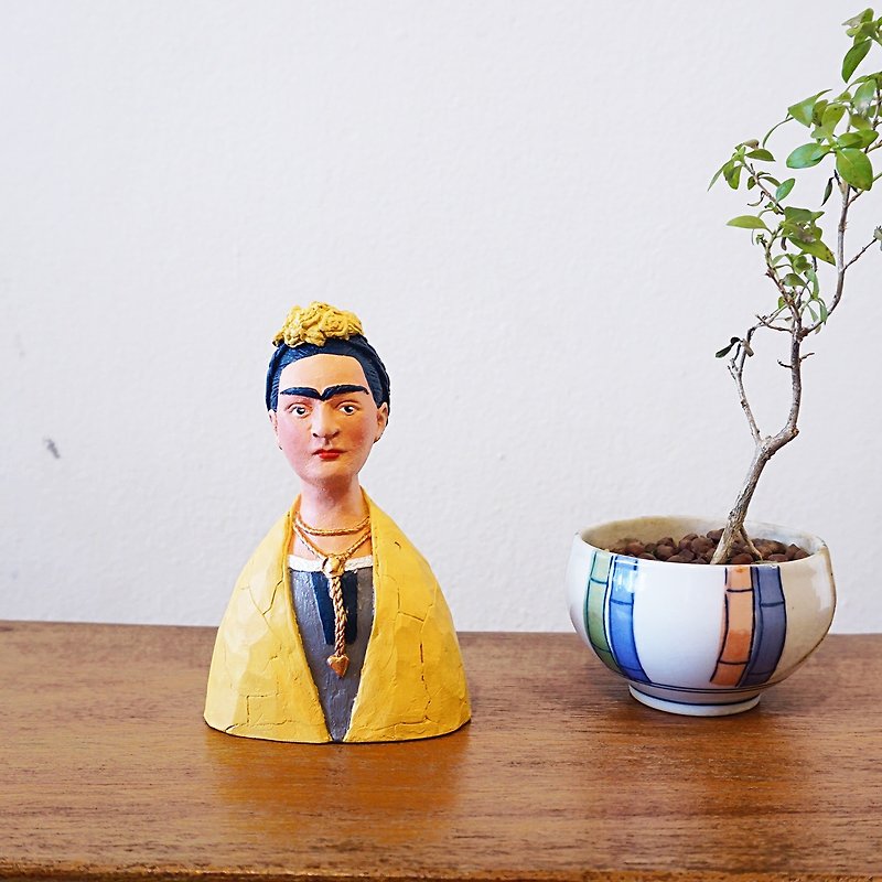 Frida kahlo Handcrafted figures - 公仔模型 - 樹脂 黃色
