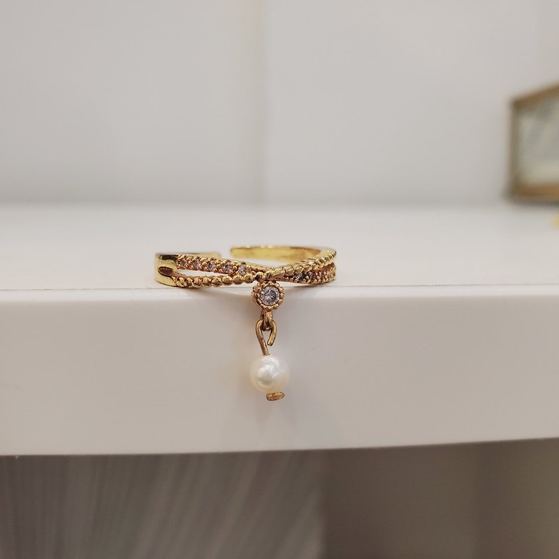 [Ring] Zircon Stone Cross Bronze Pendant Gemstone Mother’s Day/Graduation Gift/Valentine’s Day - แหวนทั่วไป - ทองแดงทองเหลือง สีทอง