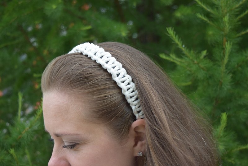 Woven white headband. Macrame braided hair band. Boho bohemian hair accessories - เครื่องประดับผม - ผ้าฝ้าย/ผ้าลินิน สีนำ้ตาล