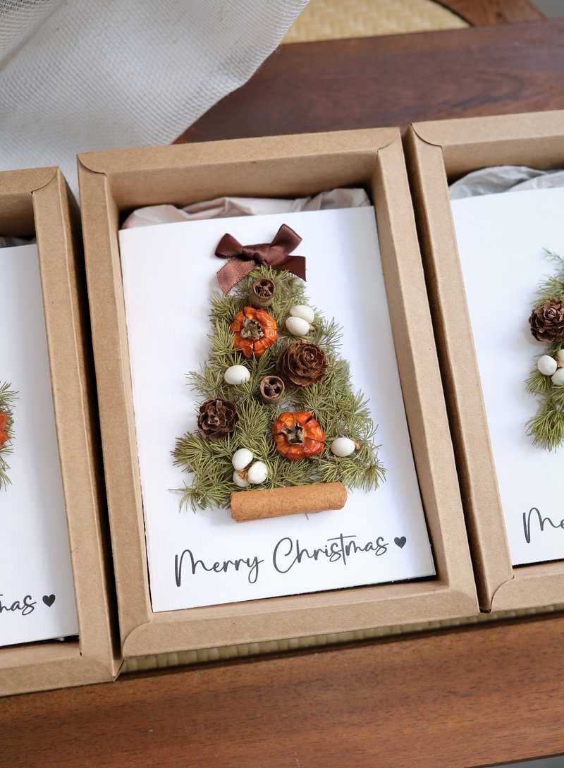 Small fruit dried flowers Christmas card - Cards & Postcards - Plants & Flowers Green